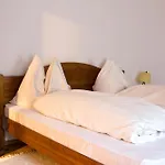 Vadszolo Vendeghaz 3* Veszprem